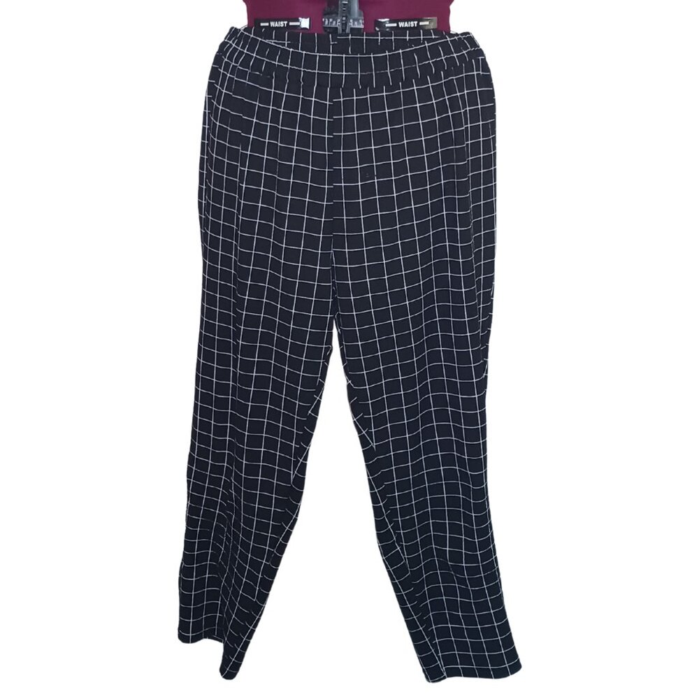 Bloomchic pull on WIndowpane plaid pants black and white size 18/2xl